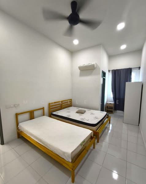 2-storey Terraced House for Rent in Bandar Saujana Putra (Tanjong Duabelas) - Michelle Lee - Bedroom - PropertyGuru.com.my