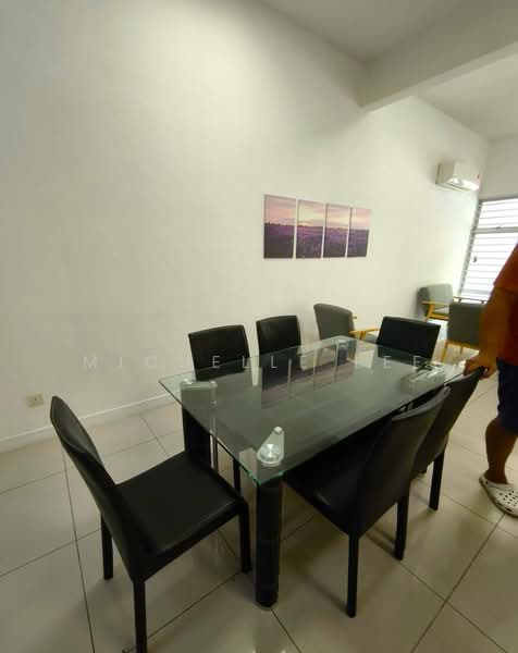 2-storey Terraced House for Rent in Bandar Saujana Putra (Tanjong Duabelas) - Michelle Lee - Dining Room - PropertyGuru.com.my