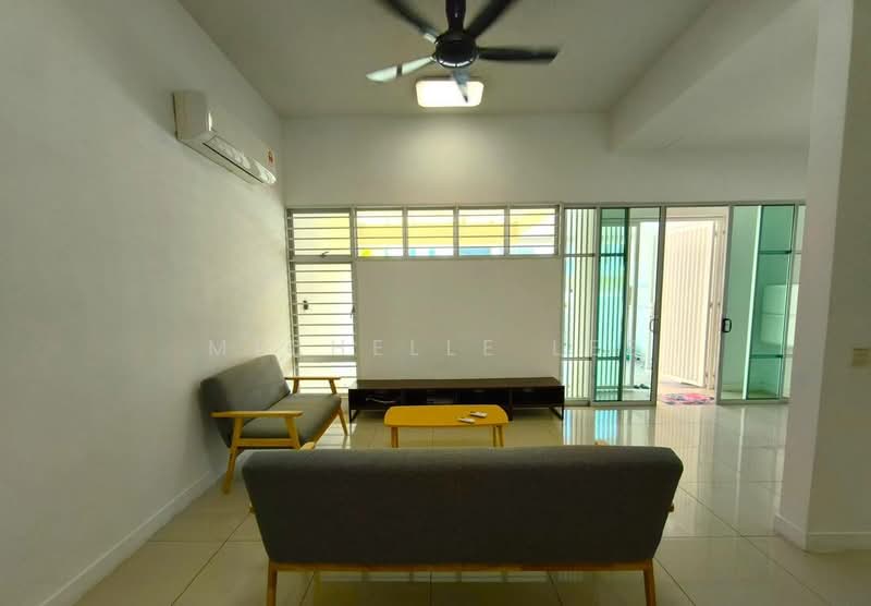 2-storey Terraced House for Rent in Bandar Saujana Putra (Tanjong Duabelas) - Michelle Lee - Living Room - PropertyGuru.com.my