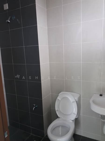 Servis Apartment untuk Disewa di Ascotte Boulevard - Ashlee LSS - Bathroom - PropertyGuru.com.my