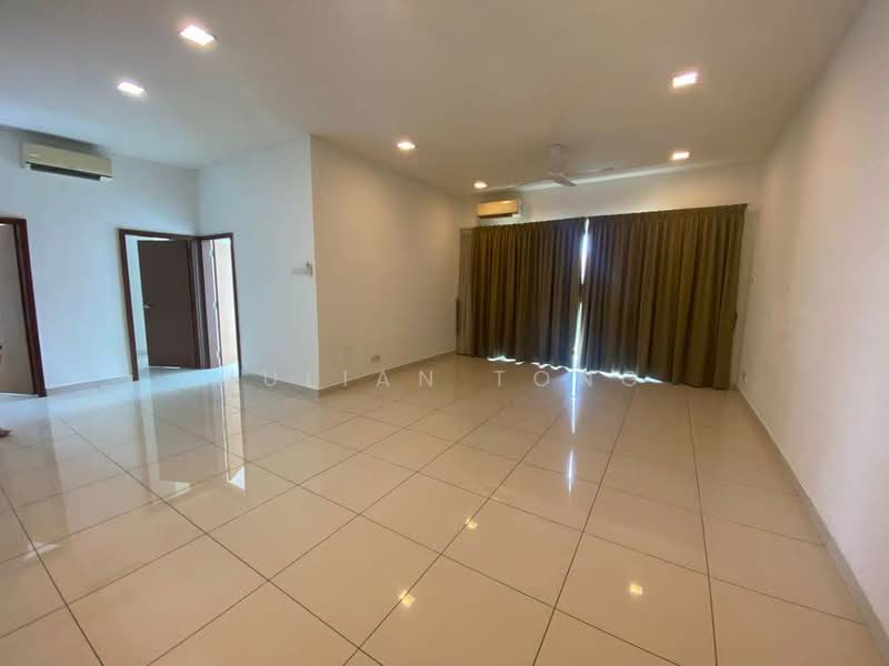Condominium for Sale at Sri Putramas III / Royal Regent - Julian Tong - Living Room - PropertyGuru.com.my