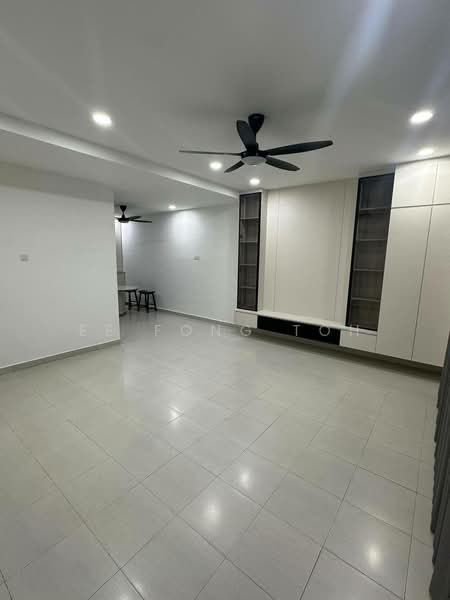 2-storey Terraced House for Sale in Austin Crest (Johor Bahru) - Ee Fong Toh - Living Room - PropertyGuru.com.my