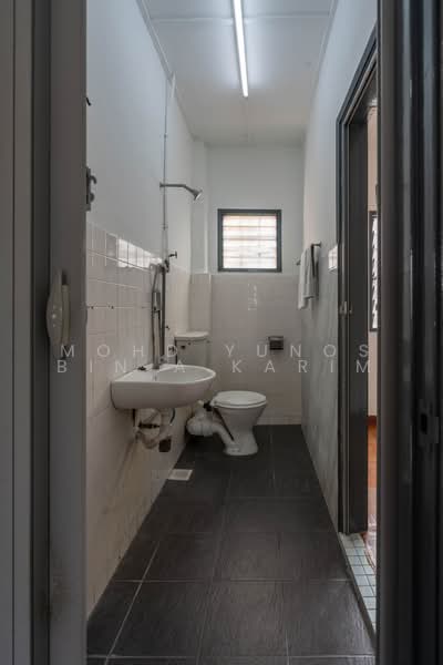 Rumah Teres 2 Tingkat untuk Dijual di Batu Caves (Selangor) - Mohd Yunos Bin A.Karim - Bathroom - PropertyGuru.com.my
