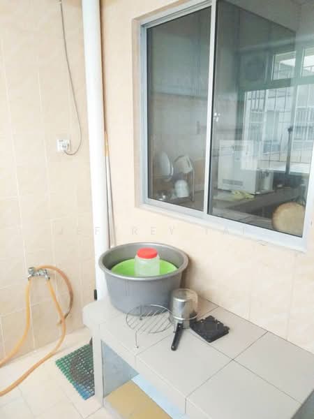 Pangsapuri untuk Dijual di Prima Tiara 1 - Jeffrey Yap - Kitchen - PropertyGuru.com.my