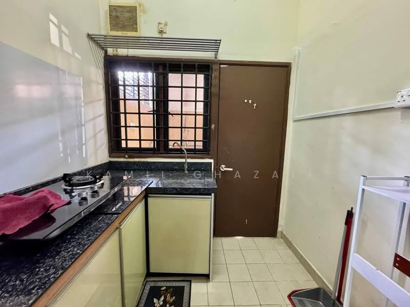 2-storey Terraced House for Sale in Presint 14 (Putrajaya) - Kamil Ghazali - Kitchen - PropertyGuru.com.my
