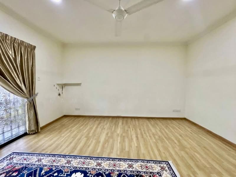 2-storey Terraced House for Sale in Presint 14 (Putrajaya) - Kamil Ghazali - Living Room - PropertyGuru.com.my
