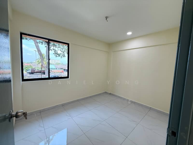 Flat for Sale at Flat Taman Rinting - Daniel Yong - Interior - PropertyGuru.com.my