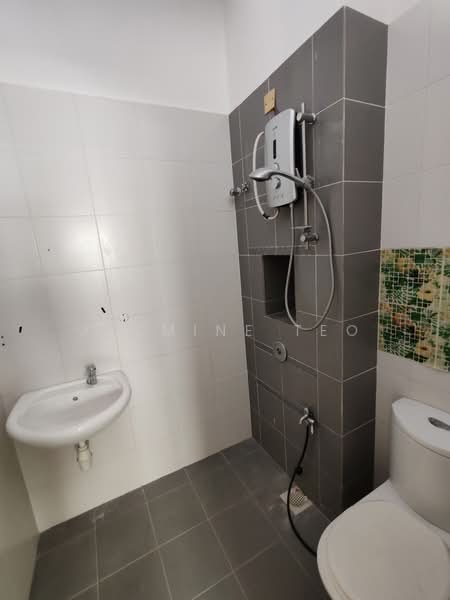 2-storey Terraced House for Rent in Setia Indah 12 (Setia Alam) - Jasmine Teo - Bathroom - PropertyGuru.com.my