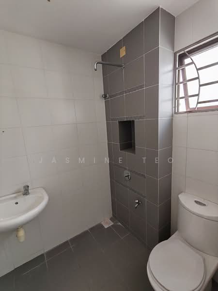 2-storey Terraced House for Rent in Setia Indah 12 (Setia Alam) - Jasmine Teo - Bathroom - PropertyGuru.com.my
