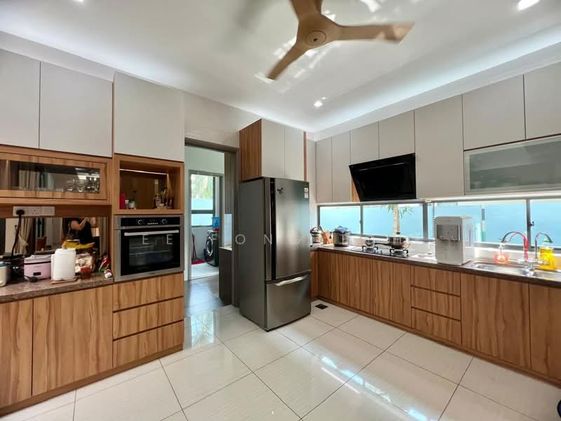 Semi-Detached House for Sale in Setia Eco Gardens (Gelang Patah) - Ee Fong Toh - Kitchen - PropertyGuru.com.my