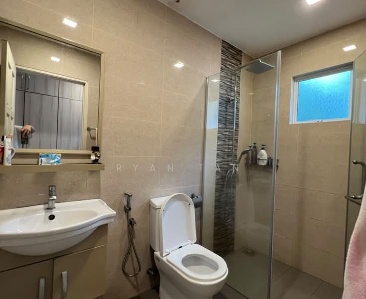 Rumah Banglo untuk Dijual di Bukit Gasing (Petaling Jaya) - Ryan Tan - Bathroom - PropertyGuru.com.my