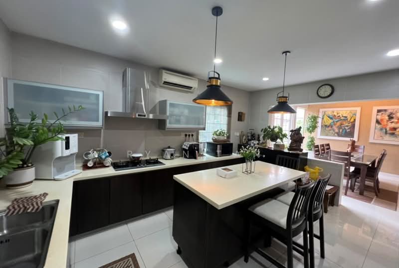 Rumah Banglo untuk Dijual di Bukit Gasing (Petaling Jaya) - Ryan Tan - Kitchen - PropertyGuru.com.my