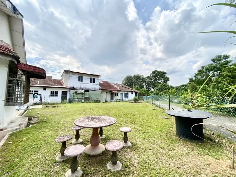 Rumah Teres 1-Tingkat untuk Dijual di Taman Langat Jaya (Bangi) - Ahmad Fadlee - PropertyGuru.com.my