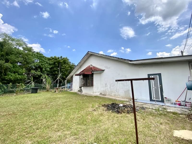 Rumah Teres 1-Tingkat untuk Dijual di Taman Langat Jaya (Bangi) - Ahmad Fadlee - PropertyGuru.com.my
