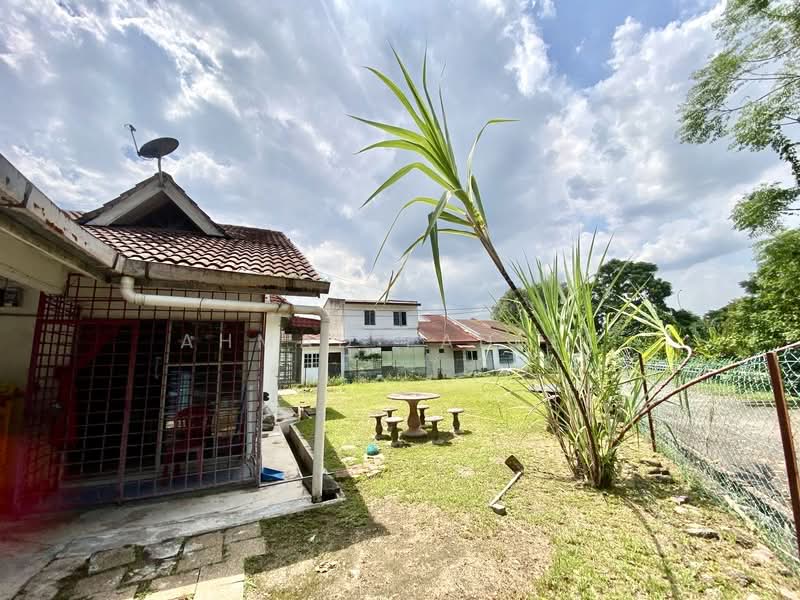 Rumah Teres 1-Tingkat untuk Dijual di Taman Langat Jaya (Bangi) - Ahmad Fadlee - PropertyGuru.com.my