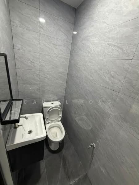 Rumah Teres 1 Tingkat untuk Dijual di Taman Universiti (Skudai) - Daniel Yong - Bathroom - PropertyGuru.com.my