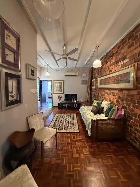 Rumah Teres untuk Dijual di Ampang Jaya (Ampang) - Kashfi Sharifuddin - Living Room - PropertyGuru.com.my
