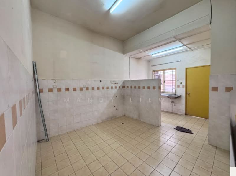 Semi-Detached House for Sale in Taman Usahawan (Kepong) - Mandy Liew - Kitchen - PropertyGuru.com.my