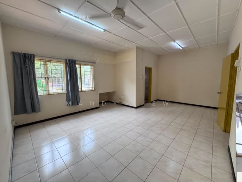 Semi-Detached House for Sale in Taman Usahawan (Kepong) - Mandy Liew - Living Room - PropertyGuru.com.my