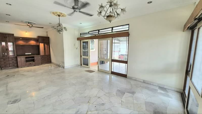 Rumah Banglo untuk Dijual di Taman Lim (Ipoh) - Marcus Seng - Living Room - PropertyGuru.com.my