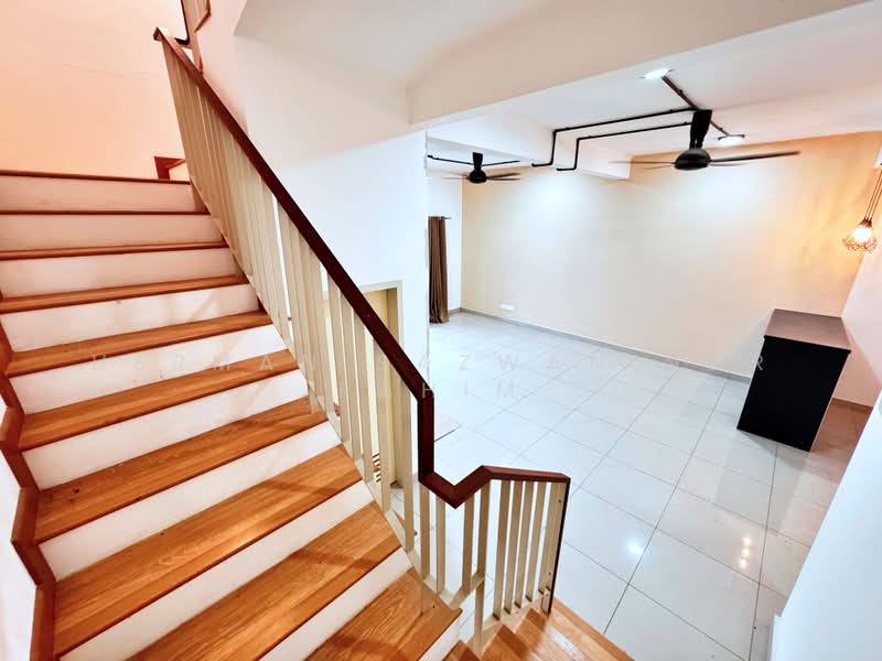 2-storey Terraced House for Sale in Semenyih (Selangor) - Herman Sazwan Nor Rahim - Stair - PropertyGuru.com.my