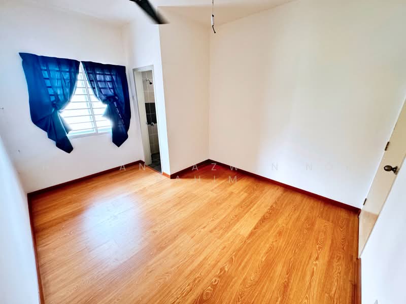 2-storey Terraced House for Sale in Semenyih (Selangor) - Herman Sazwan Nor Rahim - Bedroom - PropertyGuru.com.my