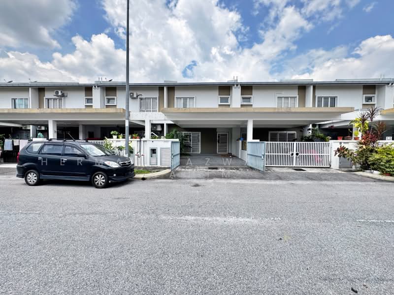 2-storey Terraced House for Sale in Semenyih (Selangor) - Herman Sazwan Nor Rahim - Exterior - PropertyGuru.com.my