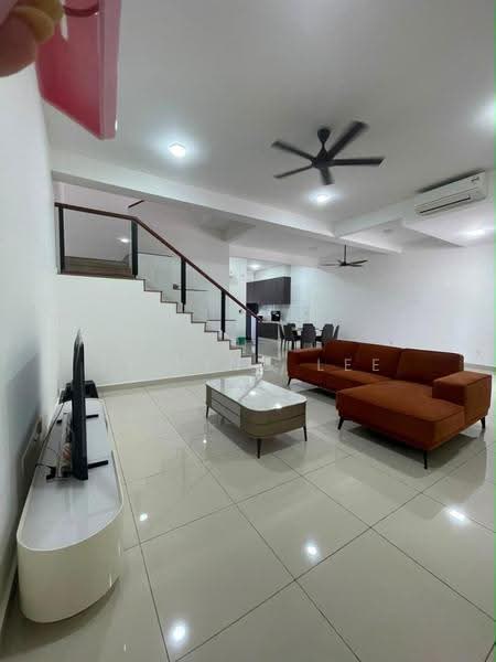 Rumah Teres 2-Tingkat untuk Disewa di Banting (Selangor) - Zi Ying Lee - Living Room - PropertyGuru.com.my
