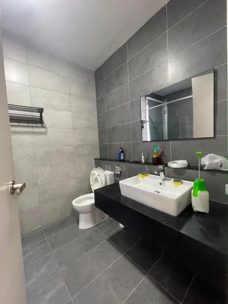 Rumah Teres 2-Tingkat untuk Disewa di Banting (Selangor) - Zi Ying Lee - Bathroom - PropertyGuru.com.my
