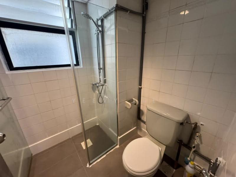 Kondominium untuk Disewa di Mont Kiara Pines - Yeevy Lee - Bathroom - PropertyGuru.com.my