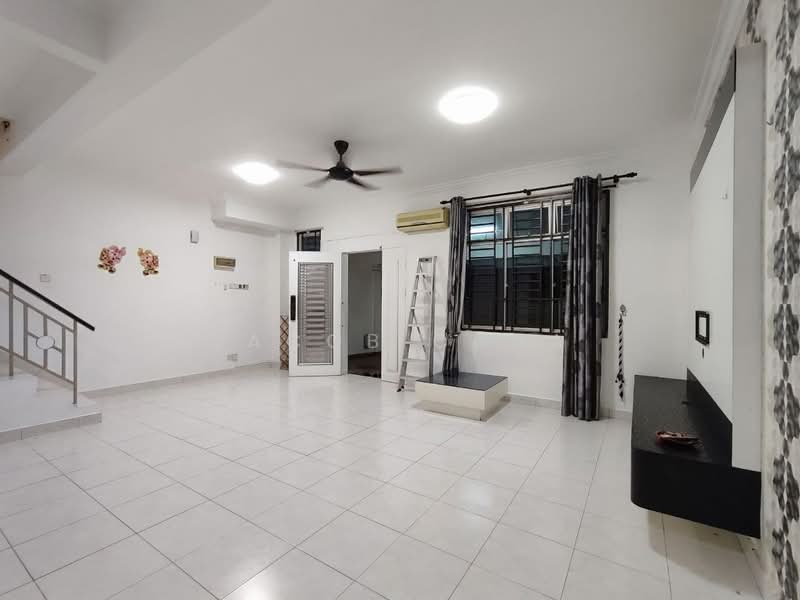 2-storey Terraced House for Sale in Taman Seri Orkid (Skudai) - Jacob Chua - Living Room - PropertyGuru.com.my