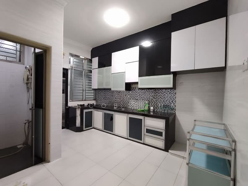 2-storey Terraced House for Sale in Taman Seri Orkid (Skudai) - Jacob Chua - Kitchen - PropertyGuru.com.my