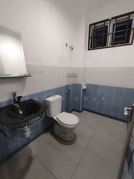 2-storey Terraced House for Sale in Taman Seri Orkid (Skudai) - Jacob Chua - Bathroom - PropertyGuru.com.my