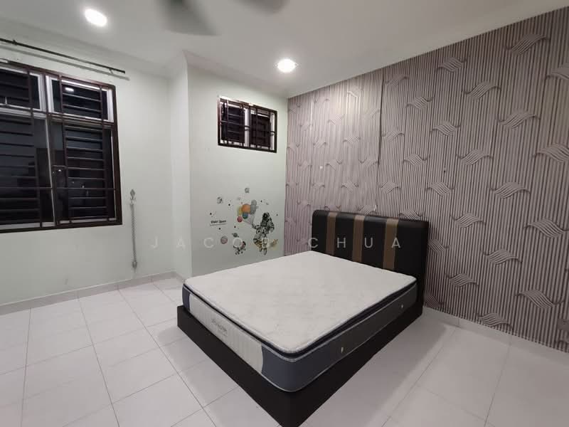 2-storey Terraced House for Sale in Taman Seri Orkid (Skudai) - Jacob Chua - Bedroom - PropertyGuru.com.my