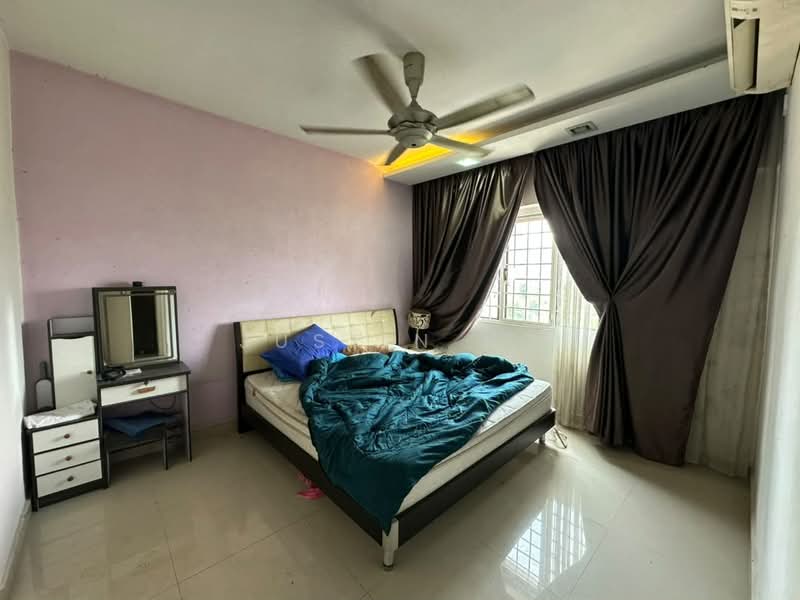 Apartment for Sale at Anjung Hijau (Greenfields) - Justin Ng - Bedroom - PropertyGuru.com.my