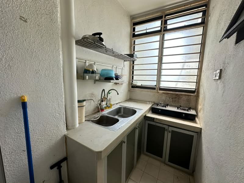 Apartment for Sale at Anjung Hijau (Greenfields) - Justin Ng - Kitchen - PropertyGuru.com.my