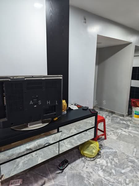 Pangsapuri untuk Dijual di Vantage Point (Menang Ria) - Ashlee LSS - Living Room - PropertyGuru.com.my