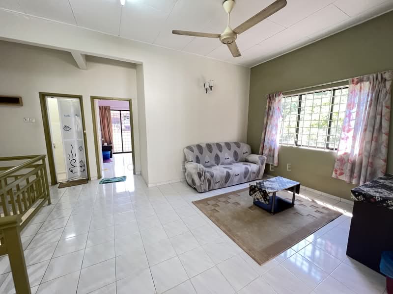 2-storey Terraced House for Sale in Taman Saujana Indah (Bukit Katil) - Geoffery Wee - Living Room - PropertyGuru.com.my