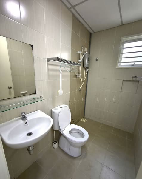 Pangsapuri untuk Disewa di Akasia Apartment - Michelle Lee - Bathroom - PropertyGuru.com.my