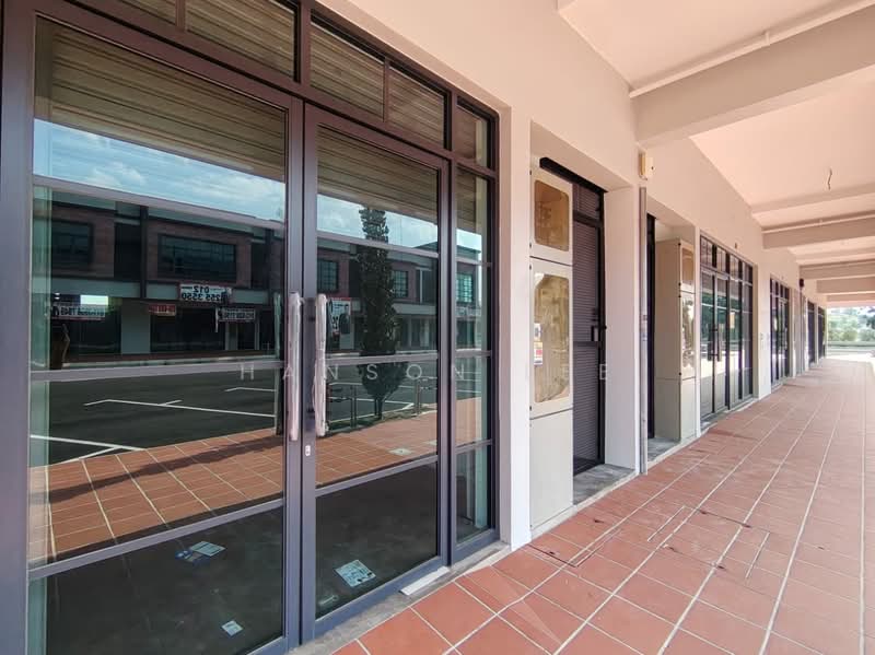 Shop for Rent in Seremban (Negeri Sembilan) - Hanson Lee - Exterior - PropertyGuru.com.my