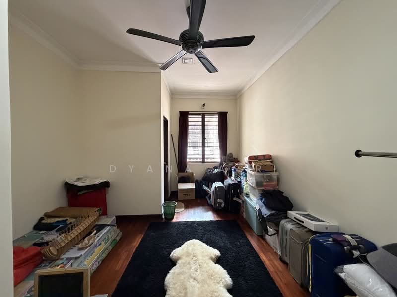 2-storey Terraced House for Sale in Bukit Jelutong (Shah Alam) - Dyana Asri - Bedroom - PropertyGuru.com.my
