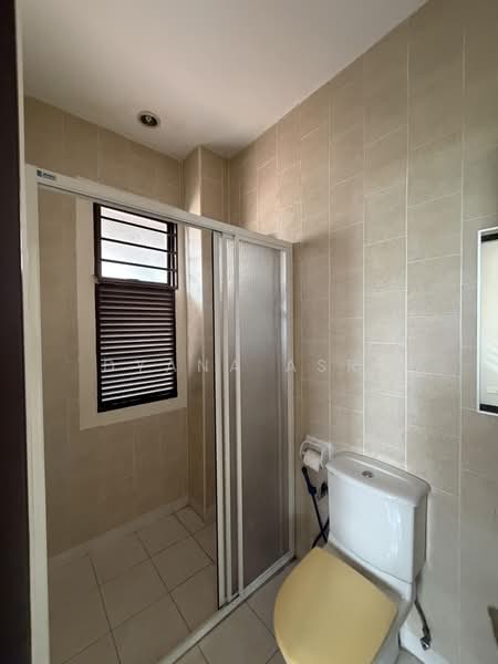 2-storey Terraced House for Sale in Bukit Jelutong (Shah Alam) - Dyana Asri - Bathroom - PropertyGuru.com.my