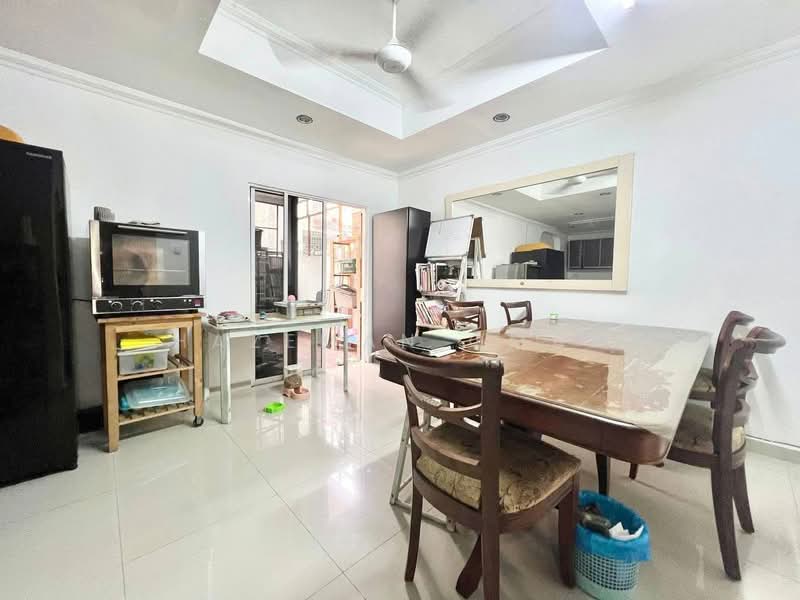 2-storey Terraced House for Sale in Saujana Utama (Selangor) - Hazeman Omar - Dining Room - PropertyGuru.com.my