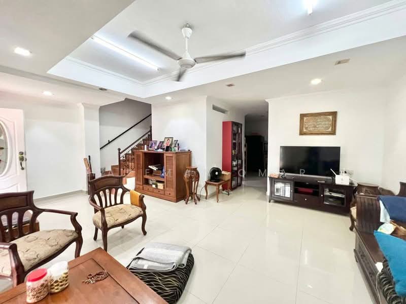 2-storey Terraced House for Sale in Saujana Utama (Selangor) - Hazeman Omar - Living Room - PropertyGuru.com.my