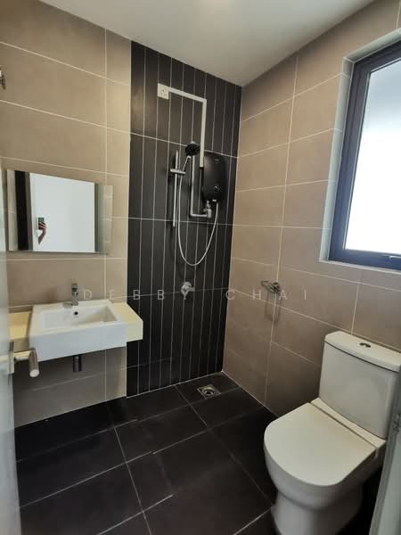 Semi-Detached House for Sale in D'Island (Puchong) - Debby Chai - Bathroom - PropertyGuru.com.my