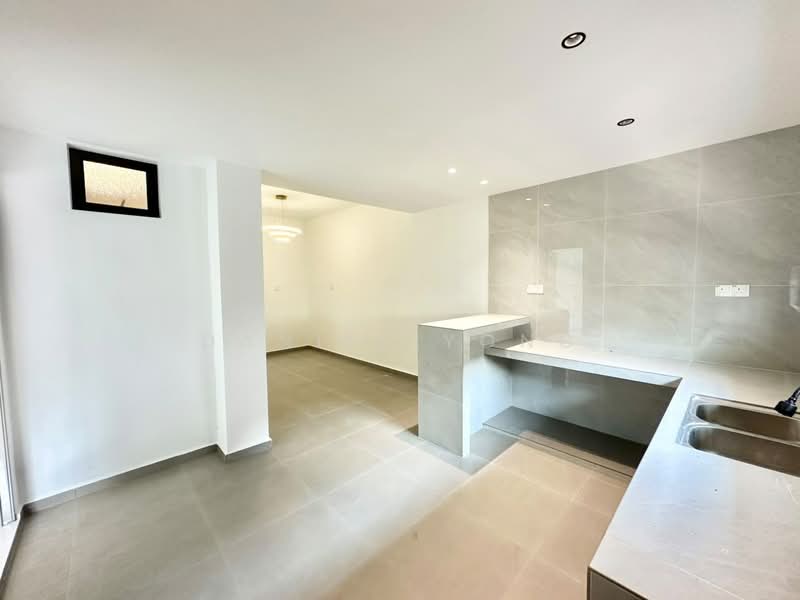 Rumah Teres 2-Tingkat untuk Dijual di Taman Skudai Baru (Skudai) - Daniel Yong - Kitchen - PropertyGuru.com.my