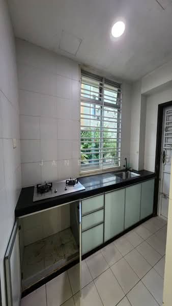 Rumah Teres 2-Tingkat untuk Disewa di Iskandar Puteri (Nusajaya) (Johor) - Jane Lai - Kitchen - PropertyGuru.com.my