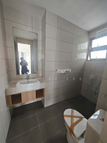 Servis Apartment untuk Dijual di Avara - Ashlee LSS - Bathroom - PropertyGuru.com.my