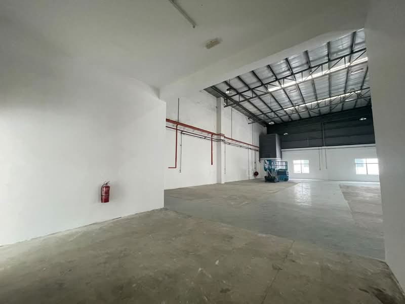 Factory for Rent in Eco Business Park 1 (Johor Bahru) - Vera Cheong - Interior - PropertyGuru.com.my