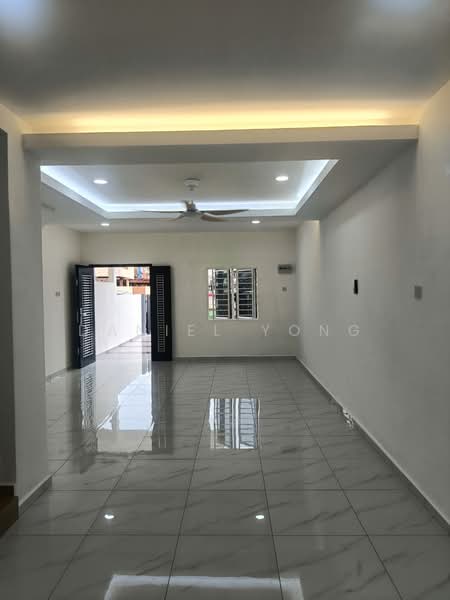 Townhouse for Sale in Taman Pengkalan Barat (Ipoh) - Daniel Yong - Living Room - PropertyGuru.com.my